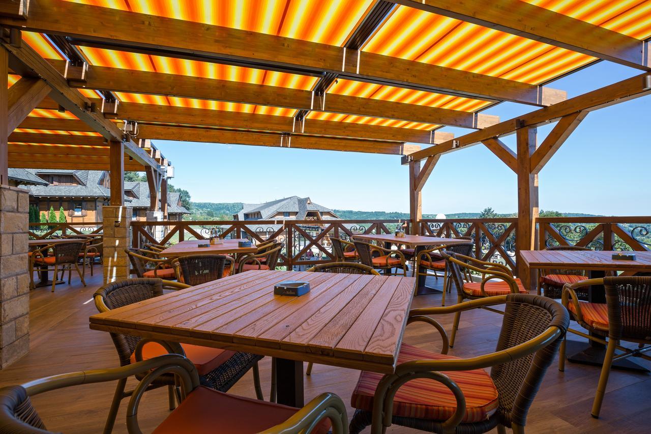 Etno Naselje Vrdnicka Kula Bed & Breakfast Vrdnik Ngoại thất bức ảnh