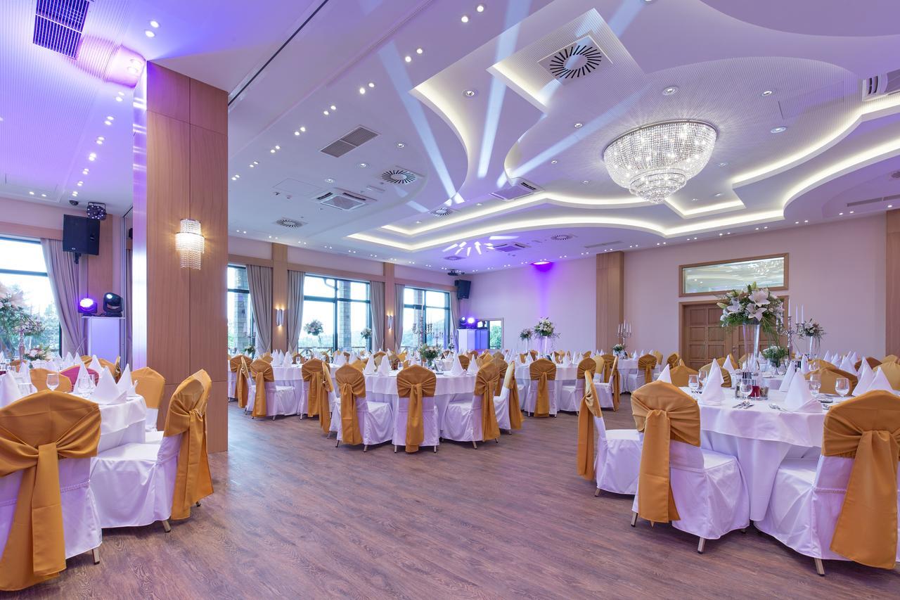 Etno Naselje Vrdnicka Kula Bed & Breakfast Vrdnik Ngoại thất bức ảnh
